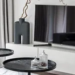 Spacious Luxury W/river View/terrace Paupys *