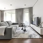 Apartman Spacious Luxury W/river View/terrace Paupys *