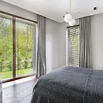 Spacious Luxury W/river View/terrace Paupys Apartman