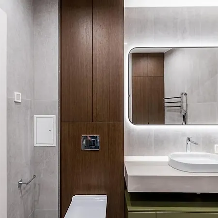 Spacious Luxury W/river View/terrace Paupys Апартаменты