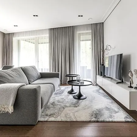 Apartment Spacious Luxury W/river View/terrace Paupys *